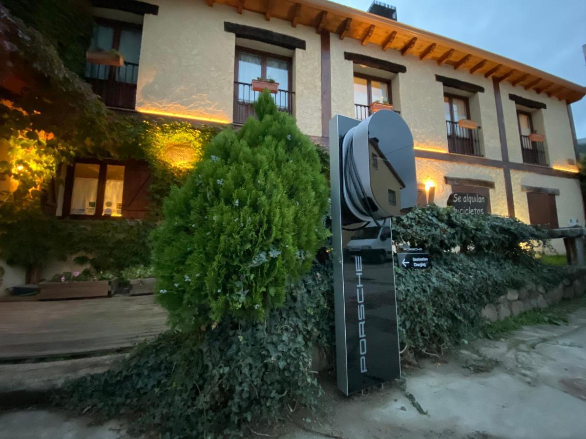 Hospedería del Valle Boutique Apartments Gargantilla del Lozoya y Pinilla de Buitrago Extérieur photo